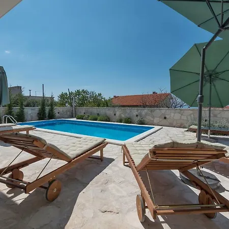 Dodo Villa
