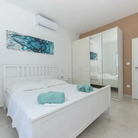 Dodo Makarska