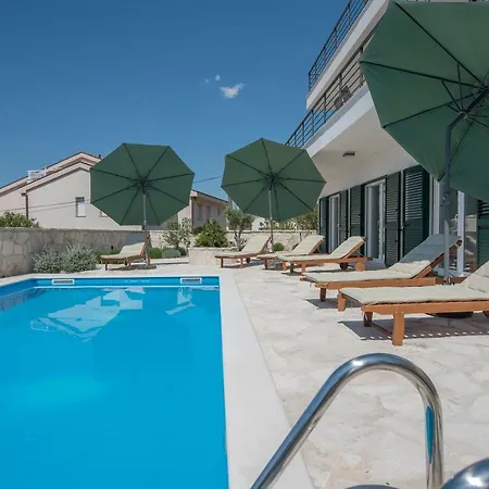 Dodo * Makarska